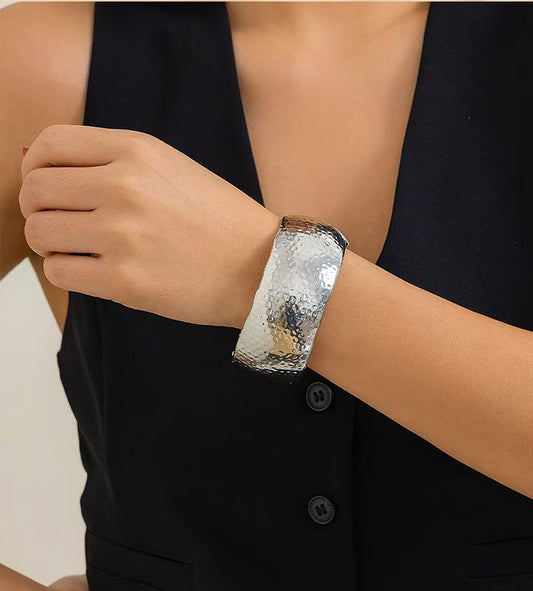 Tinfoil Pattern Spring Open Bracelet